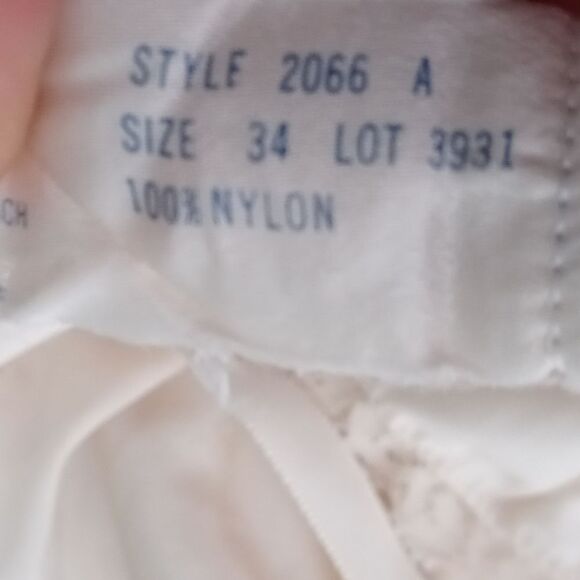 Vintage wonder maid nightgown - Picture 5 of 6